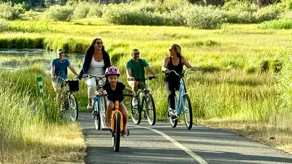 Family Biking near Baldwin Beach Lake Tahoe - Tahoe Bike Co