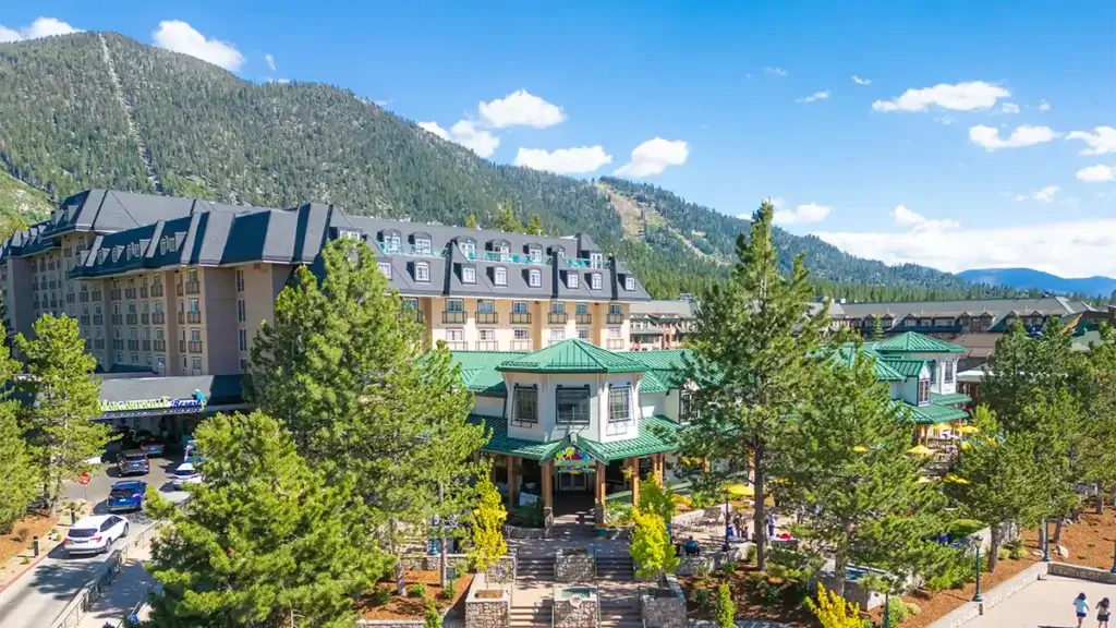 Margaritaville Lake Tahoe Exterior Summer