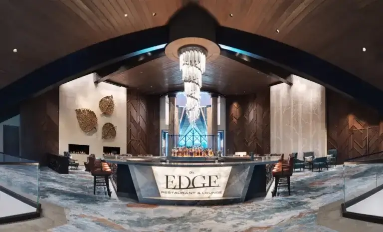 The Edge Restaurant & Lounge at Edgewood