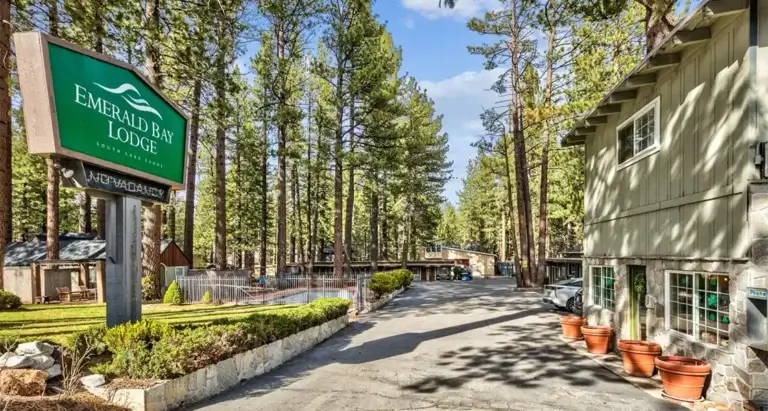 Emerald Bay Lodge