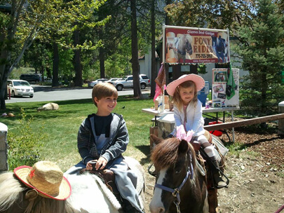 Pont Rides in Fall in Lake Tahoe 