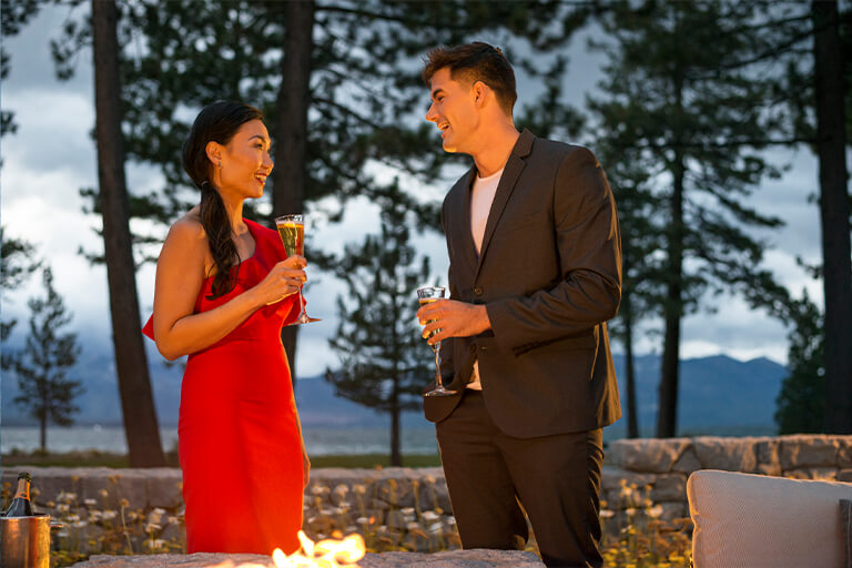 couple having cocktails lake tahoe