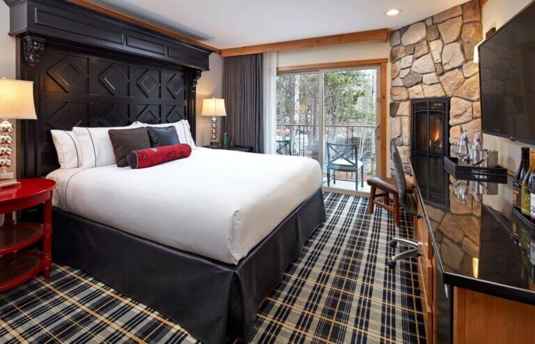 The Landing Resort & Spa Lake Tahoe King Bedroom