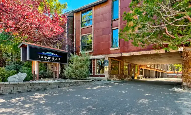 Tahoe Blue Hotel